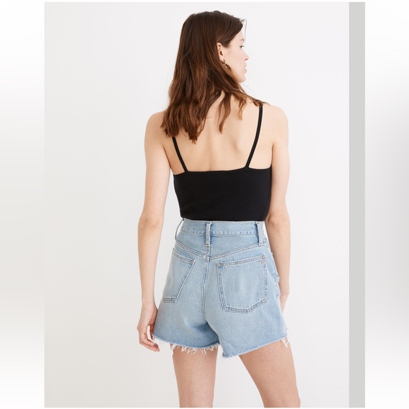 Madewell The Momjean Short in Lansdale Wash, size 26 - Picture 2 of 7